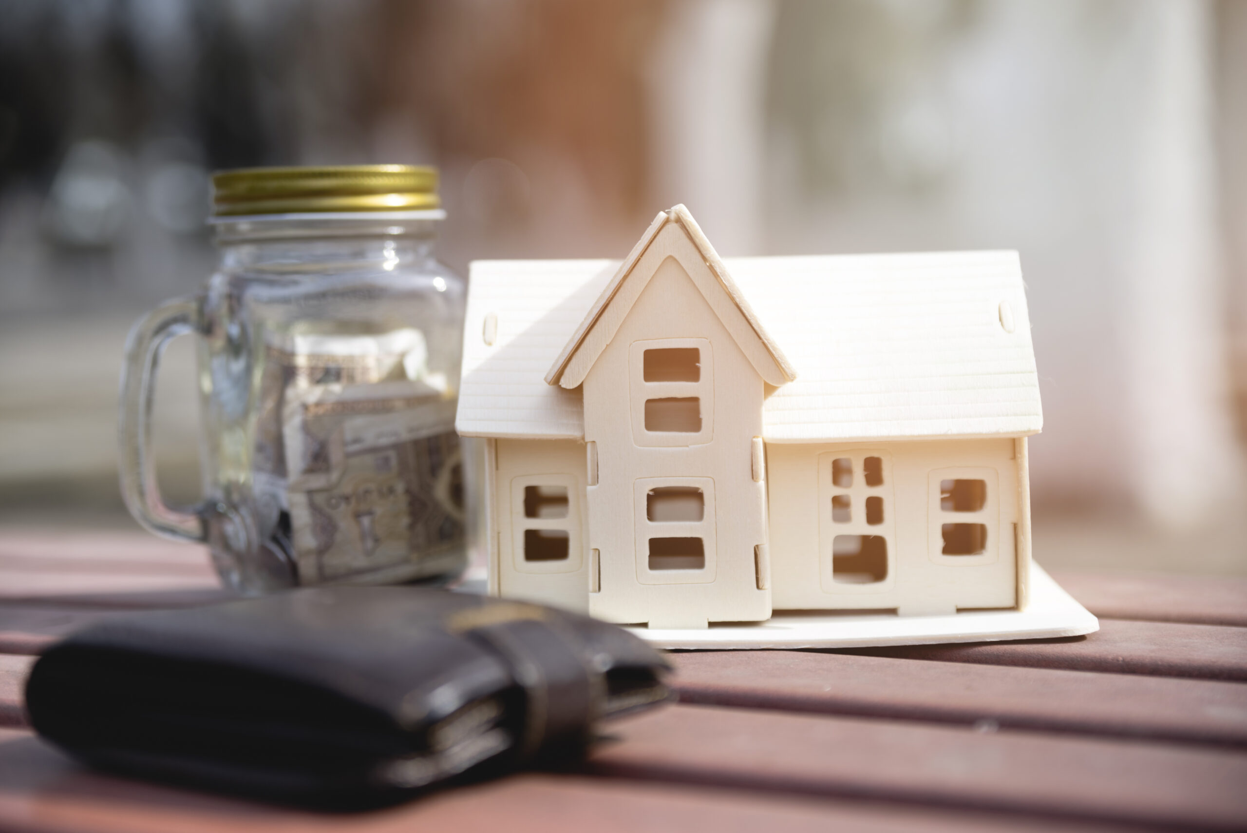 Fixed vs. Adjustable Mortgages: What Every Buyer Should Know Before Committing